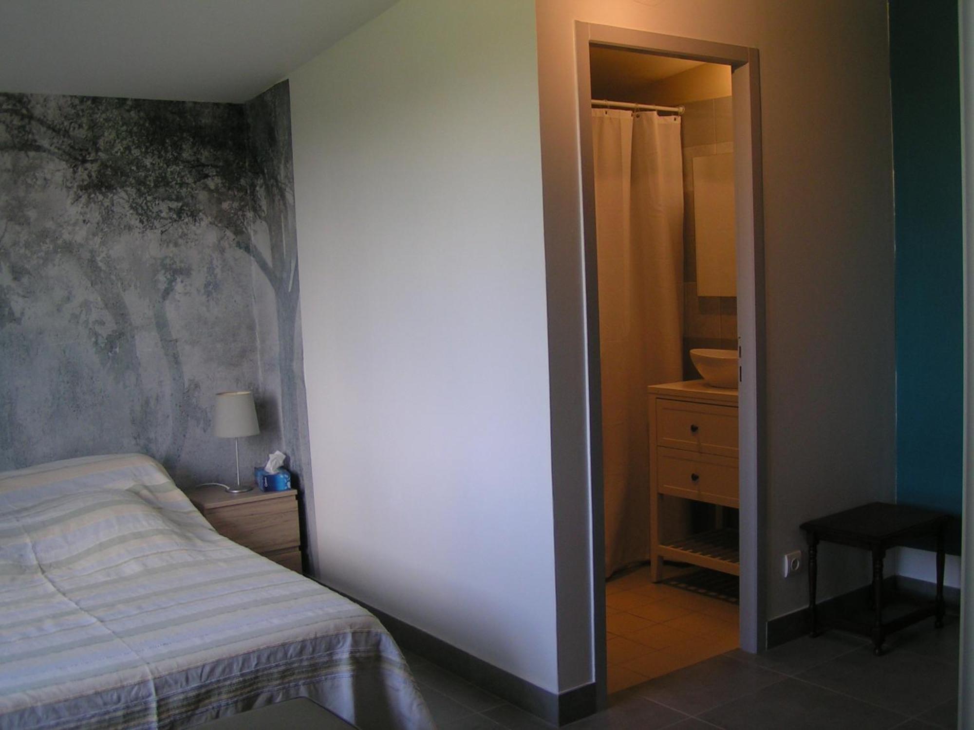 Au Milieu Des Champs Hotel Лектур Екстериор снимка